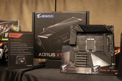 AORUS XTREME LAND - C621 AORUS XTREME (1)